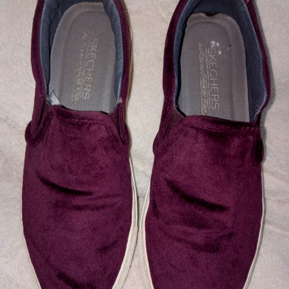 Skechers purple velour slip on sneakers